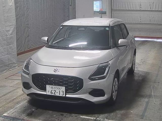 SUZUKI SWIFT — фото