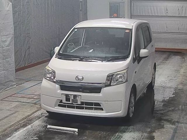 DAIHATSU MOVE — фото