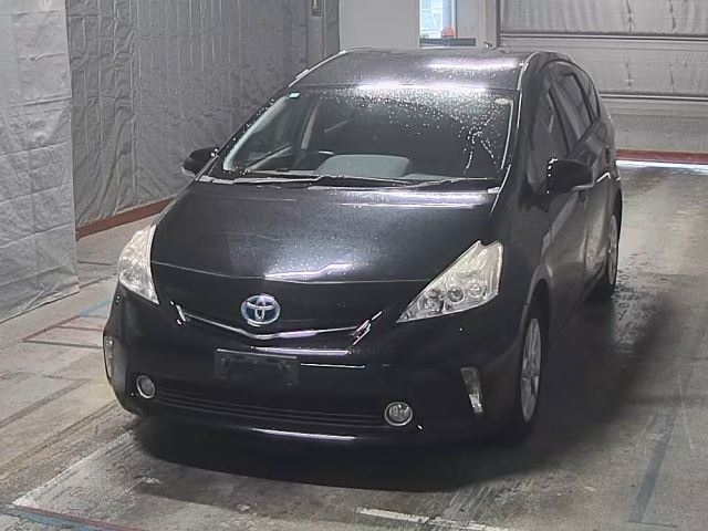 TOYOTA PRIUS — фото