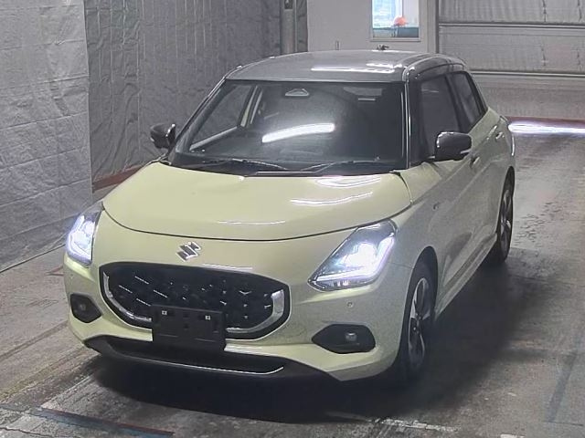 SUZUKI SWIFT — фото