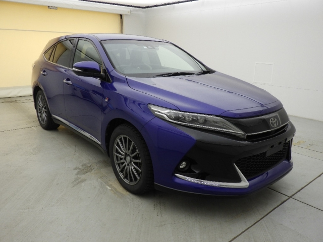 TOYOTA HARRIER — фото