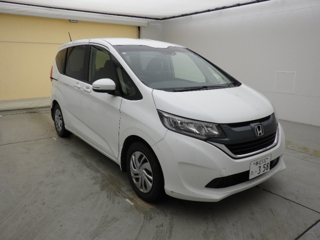 HONDA FREED — фото