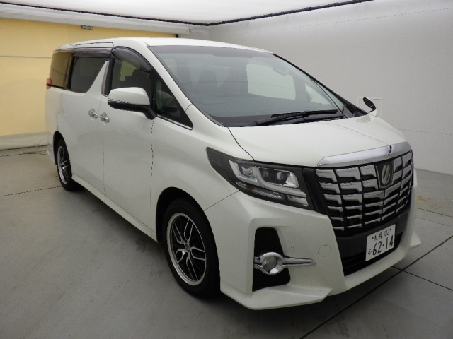 TOYOTA ALPHARD — фото