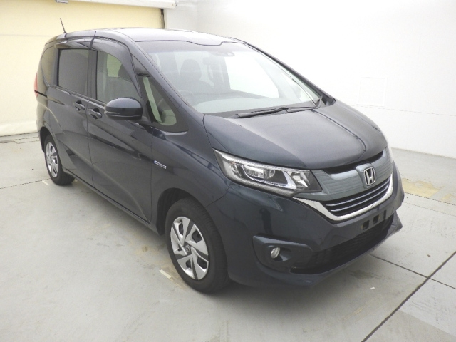 HONDA FREED — фото