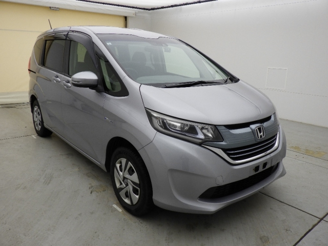 HONDA FREED — фото