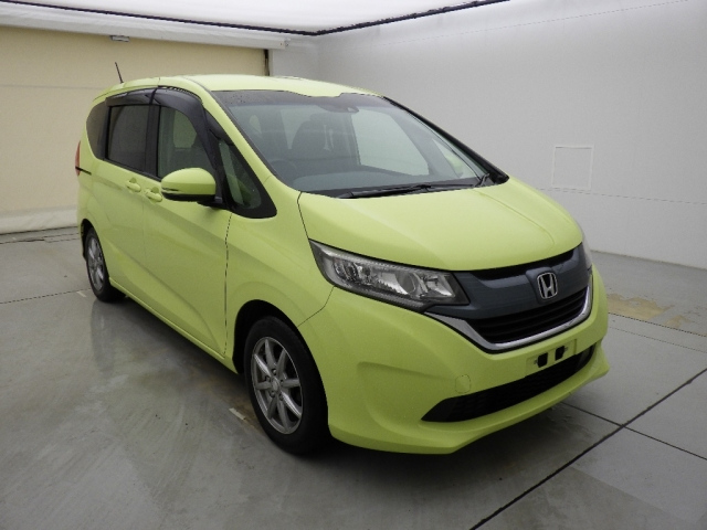 HONDA FREED — фото