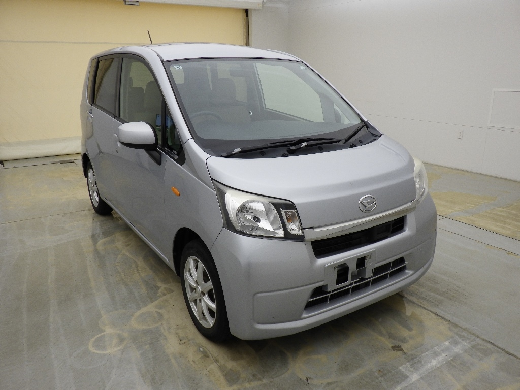 DAIHATSU MOVE — фото