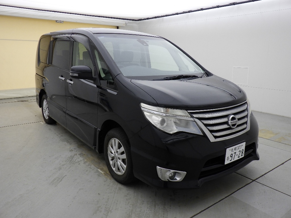 NISSAN SERENA