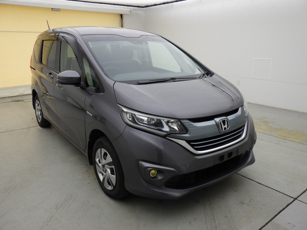 HONDA FREED — фото