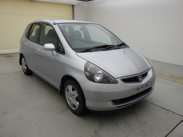 HONDA FIT — фото