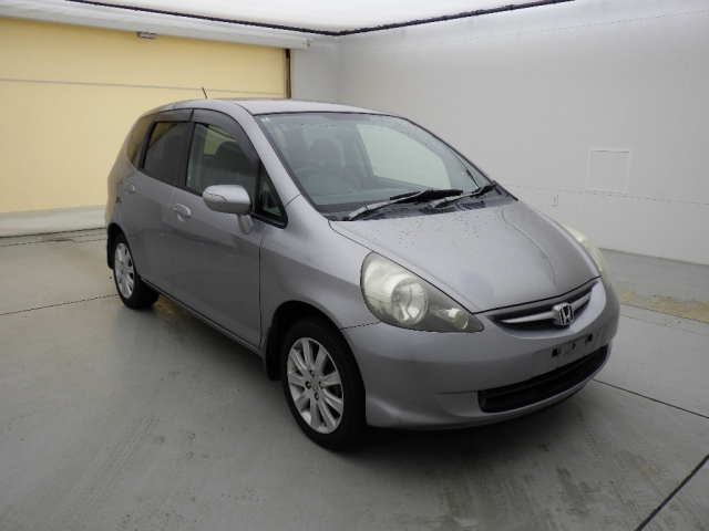 HONDA FIT — фото