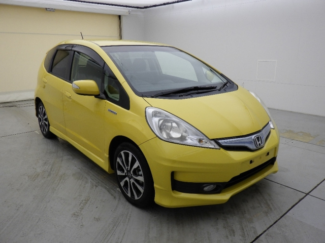 HONDA FIT — фото