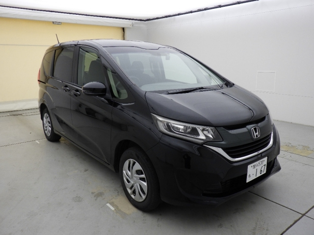 HONDA FREED — фото