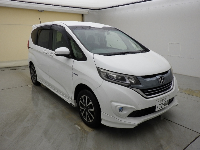 HONDA FREED — фото