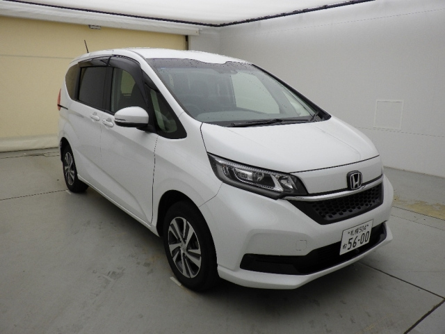 HONDA FREED — фото