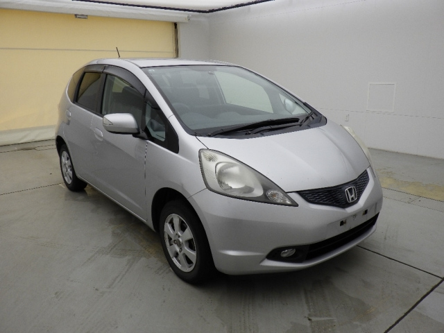 HONDA FIT — фото