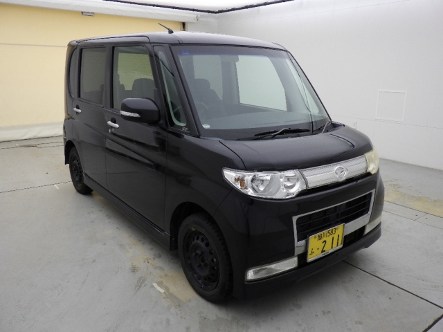 DAIHATSU TANTO — фото