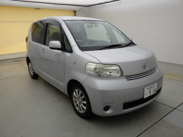 TOYOTA PORTE — фото