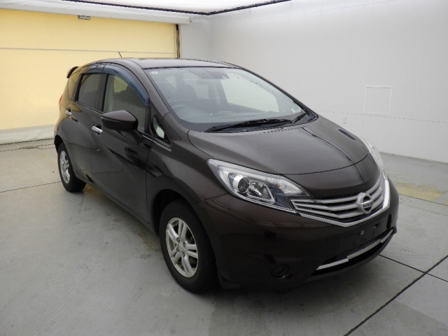 NISSAN NOTE — фото