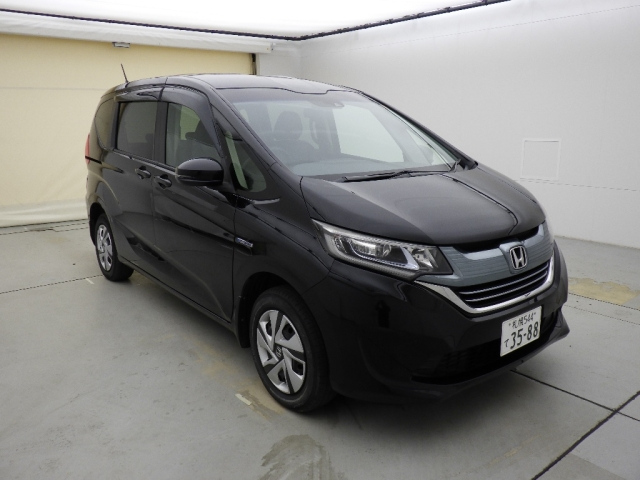 HONDA FREED — фото