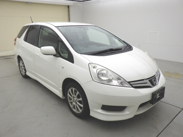 HONDA FIT — фото
