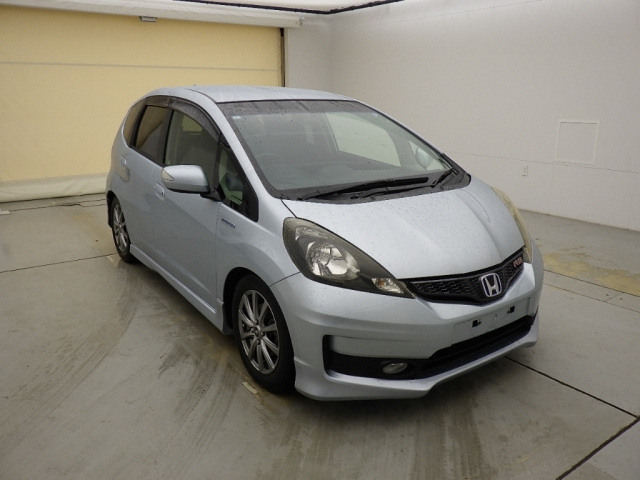 HONDA FIT — фото