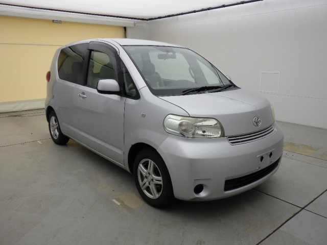 TOYOTA PORTE — фото