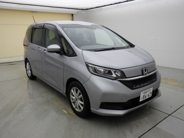 HONDA FREED — фото