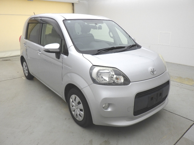 TOYOTA PORTE — фото