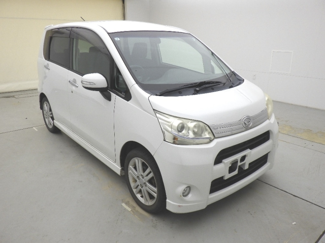 DAIHATSU MOVE — фото