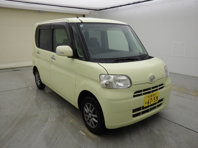 DAIHATSU TANTO — фото