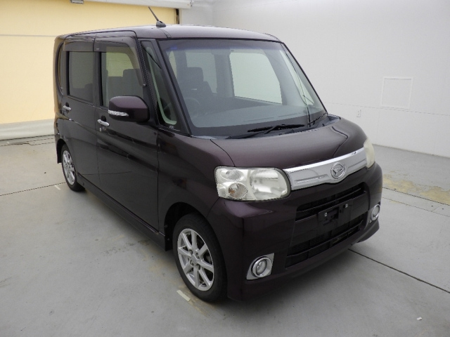 DAIHATSU TANTO — фото