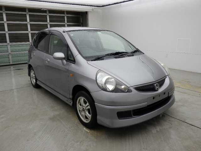 HONDA FIT — фото