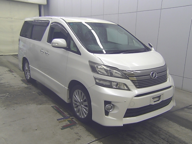 TOYOTA VELLFIRE — фото