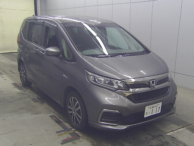 HONDA FREED — фото