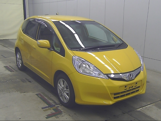 HONDA FIT — фото