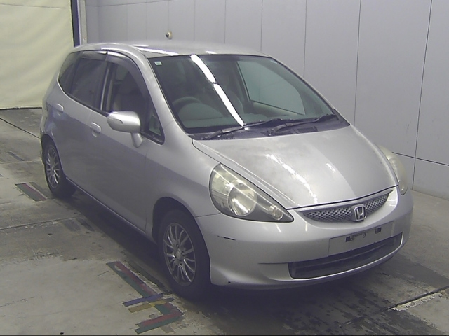HONDA FIT — фото
