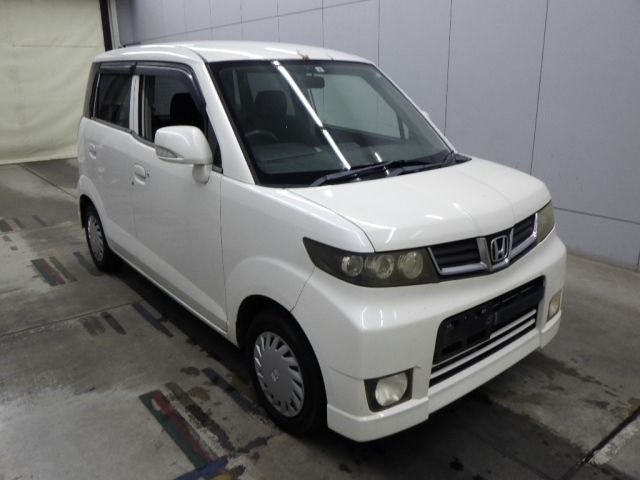 HONDA ZEST — фото