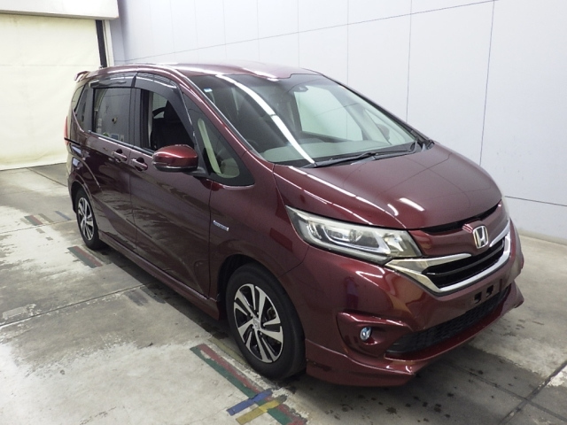 HONDA FREED — фото
