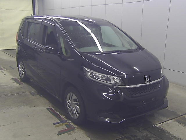 HONDA FREED — фото