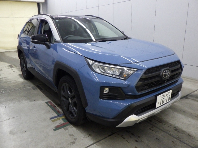 TOYOTA RAV4 — фото