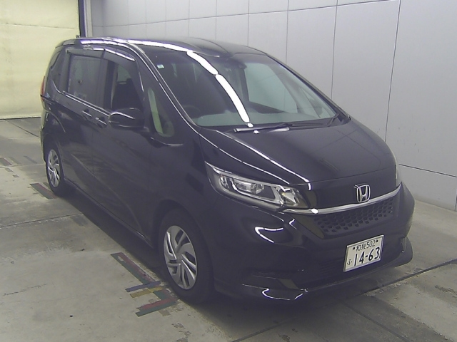 HONDA FREED — фото