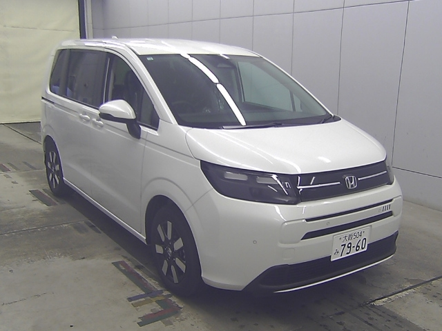 HONDA FREED — фото