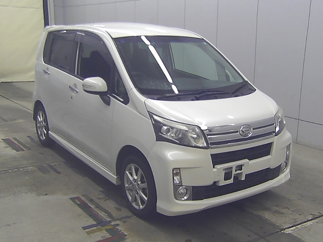 DAIHATSU MOVE — фото