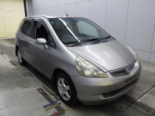 HONDA FIT — фото