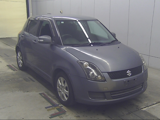 SUZUKI SWIFT — фото