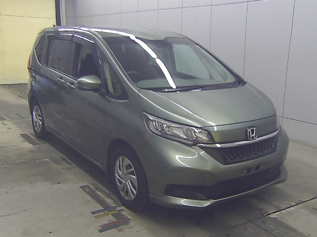 HONDA FREED — фото