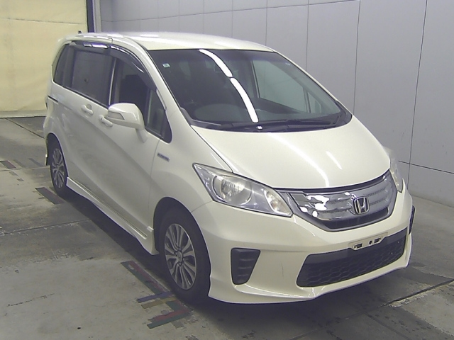 HONDA FREED — фото