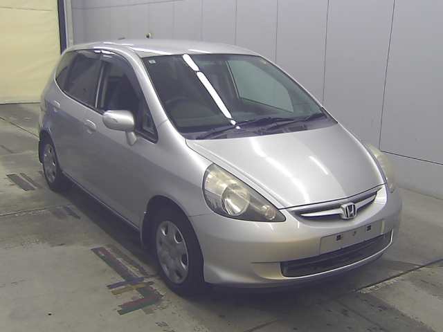 HONDA FIT — фото