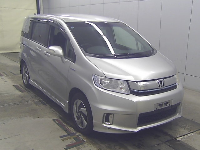 HONDA FREED — фото